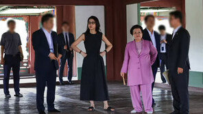 ‘경복궁 사진’ 논란에 김건희 측 “적당히 하라…누가 유포한지 알아”