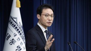이규연 홍보수석 “정부, 실수요자 주택 구매 지지…보유세, 시장 안정 지켜봐야”