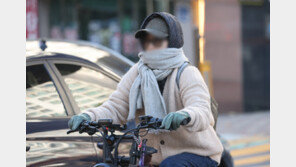 “패딩 꺼내 입었죠”…뚝 떨어진 기온에 출근·등굣길 ‘덜덜’