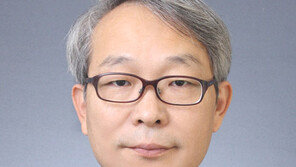 대통령실 첫 ‘비서관 공개채용’에 민노총 출신 선발