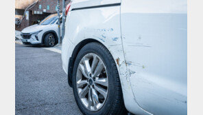 이름도 안 남기고 떠났다…전도 차량서 시민 구조한 경찰[e글e글]