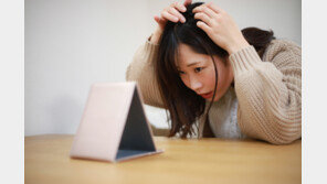 “늘어나는 흰머리, 암 막아낸 흔적일 수도”…日연구진 발견