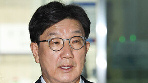 피고인석 앉은 권성동 모습 공개된다…첫 재판 법정촬영 허가