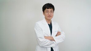 중년 어깨 통증, 단순 근육통 아닌 ‘회전근개 질환’일 수도[기고/이창현]