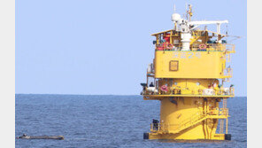 “中, 서해 구조물 주변서 韓조사선 막아서…대치 상황 발생”