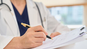 [단독]방문진료 시범 병원, 10곳중 7곳은 한 번도 안했다