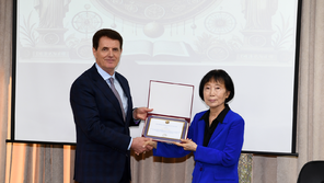 김선향 북한대학원대 이사장 시집, 문두스 아티움 프레스 ‘올해의 책’ 선정 [온라인 라운지]