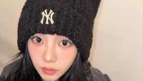 카리나 고양이 모자 쓰고 깜찍하게…뚜렷 이목구비