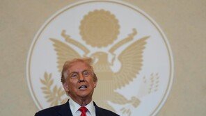 트럼프, 6000명 미군앞 연설서 “다카이치 아주 가까운 친구”