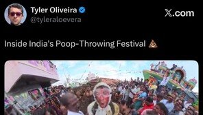 인도 ‘소똥 축제’ 참여한 美 유튜버, 현지 문화 조롱 논란