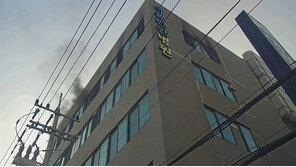 인천 계양 정신병원 5층 화재, 30분만에 완진…3명 연기흡입