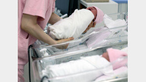 아기 울음소리 14개월째 커졌다…8월 합계출산율 0.77명