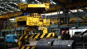 크레인에 ‘영상 인식 AI’ 접목해… 크기-포장 다른 코일 운송 자동화