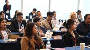 박람회-컨퍼런스… 글로벌 동향 살펴 인재 확보