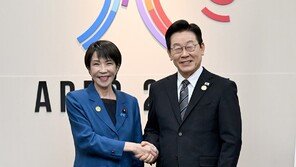 이재명 “日 첫 여성 총리 각별” 다카이치 “셔틀외교로 소통”