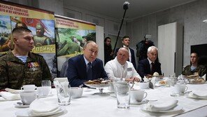 휴전 압박 트럼프 보란 듯…푸틴 “핵 탑재 ‘수중 드론’ 실험 성공”