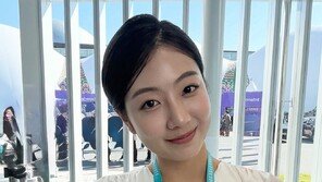 ‘고등래퍼’ 하선호가 APEC에?…단아한 차림으로 도슨트 활약