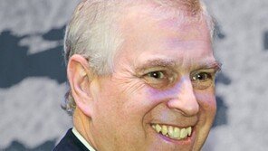 ‘성범죄 연루’ 英앤드루 왕자, 왕자 칭호 박탈되고 왕실 저택서도 쫓겨나