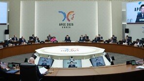 李 “조화와 상생 신라 화백 정신으로… 공동번영 힘 합쳐야”