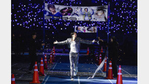 BTS 제이홉·정국, 진 솔로 팬콘 깜짝 등장…‘슈퍼참치’ 컬래버