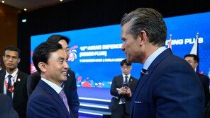 안규백, 말레이시아서 美헤그세스와 첫 만남…“SCM서 성과 내자”