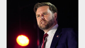 “이민 감축” 외치자…보수 청년들 “트럼프 다음은 밴스!”[트럼피디아]〈48〉