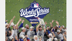 다저스, 토론토에 5-4 역전승 거두고 WS 2연패…‘3승’ 야마모토, 시리즈 MVP