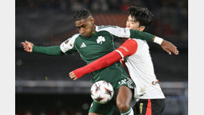 황인범, 리그 첫 공격포인트…페예노르트는 3-1 승리