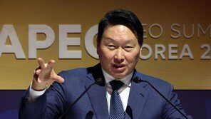 최태원 “기업, 사회 형성의 파트너… AI, 글로벌 협력 요구”