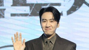 도경수 “이광수, 동생들 힘들게 하는 형…작품에선 많이 배워”