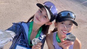 메달 들고 함박웃음…뉴진스 다니엘 전속계약 패소 후 근황