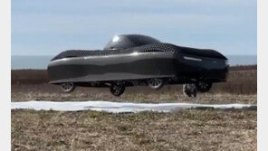 “제임스 본드 차보다 미친 기술”…머스크, 플라잉카 공개 예고