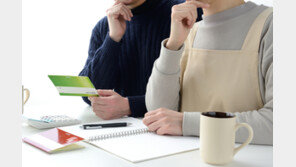 저축銀 연 3%대 예금상품 두 달 만에 188개→0개