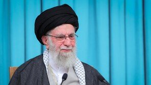 이란 최고지도자 “美, 이스라엘 지원하는 한 협력 불가능”