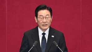李 “핵잠 핵연료 공급 협의 진전… 자주국방 토대 튼튼하게 다지겠다”