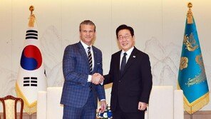美국방 만난 李대통령 “전작권 조기 회복, 한미동맹 심화 계기”