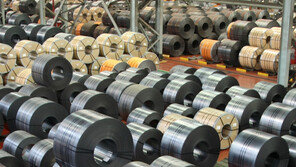 ‘50% 관세’ 철강 구조조정… 설비 줄이면 稅혜택-4000억 수출보증