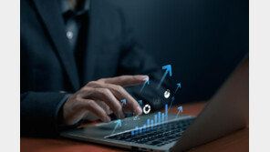 직장인 절반 “업무 중에도 투자한다”… 퇴근 후 투자시간은 ‘30분 미만’