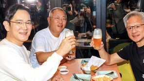 [사진기자의 사談진談/송은석]‘치맥 하는 총수’에 대중이 호응한 이유