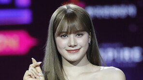 니쥬 니나, 日 기타리스트 와카이 히로토 열애설…“선후배 사이” 일축