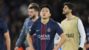챔스리그 ‘코리안 더비’ PSG, 뮌헨에 1-2 패배… 아쉬워하는 이강인