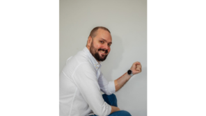 “갤럭시워치가 날 살렸다”…심전도 이상에 병원가니 “심장마비 직전”