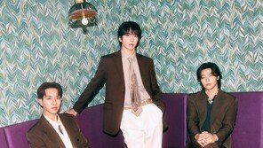 씨엔블루, 日 싱글 15집 ‘신토우야’ 오리콘 차트 1위 직행