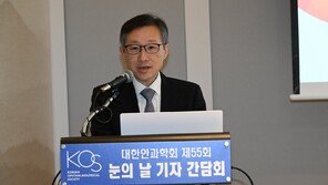 고등학생 10명 중 7명 ‘근시’…40년 새 6배 늘었다