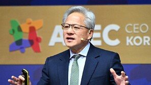 젠슨 황 “中은 AI기업에 공짜 전력 공급…경쟁서 美 이길 것”