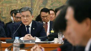 국가유산청장 “종묘 인근 고층 재개발, 세계유산 취소 부를수도”