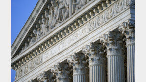 美 보수 대법관도 “관세, 의회권한 침해 여지”