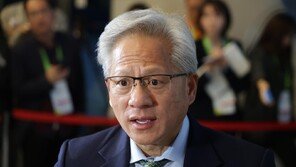젠슨황 “中 AI기업은 전력 무료로 써… AI 경쟁서 美 이길것”