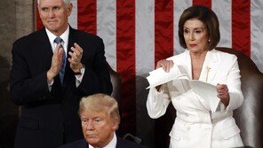 펠로시, 사실상 은퇴선언…‘앙숙’ 트럼프 “기쁘다, 사악한 여자”