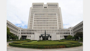 법정서 ‘코인 사기’ 업체 대표 습격한 50대, 징역 5년 확정